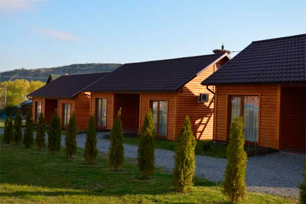 kelmentsy-hotel-yakht-klubu-maiak