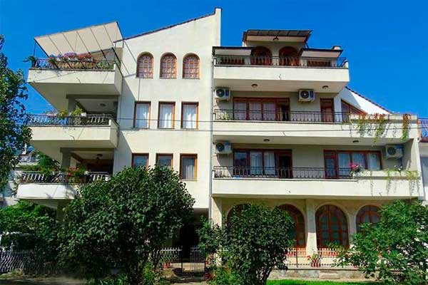guest-house-dom-lazarovi